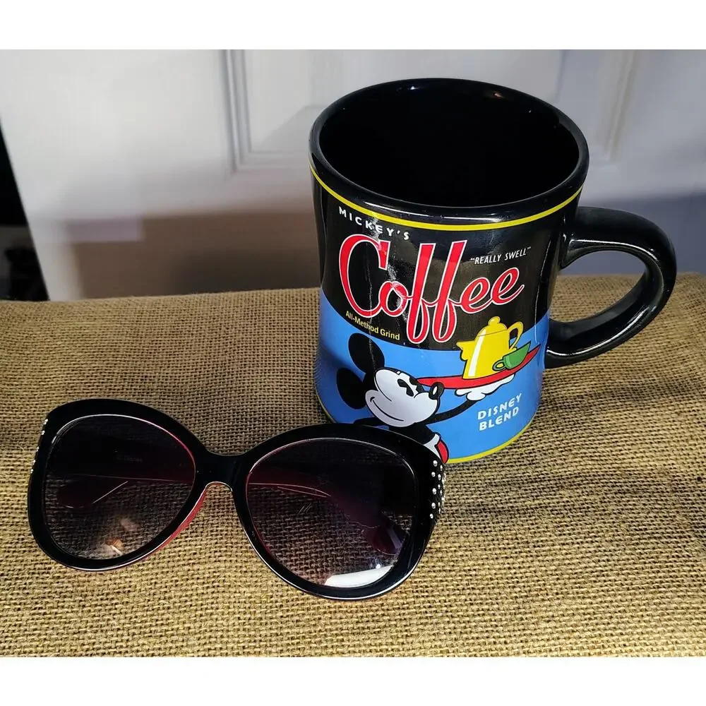 DISNEY -MICKEY REALLY SWELL COFFEE MUG AND SHADES BL & RED GIFT SET